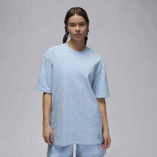 Jordan Essentials Women&#039;s Oversized T-shirt FN5383-436