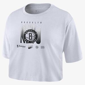 Brooklyn Nets Courtside Women&#039;s Nike NBA Cropped T-Shirt DR6865-100