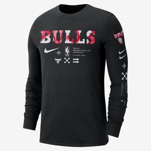 Chicago Bulls Men&#039;s Nike NBA Long-Sleeve T-Shirt DZ0339-010