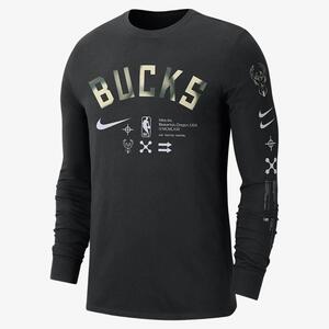 Milwaukee Bucks Men&#039;s Nike NBA Long-Sleeve T-Shirt DZ0354-010