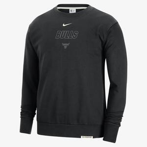 Chicago Bulls Standard Issue Men&#039;s Nike Dri-FIT NBA Sweatshirt DN8582-010