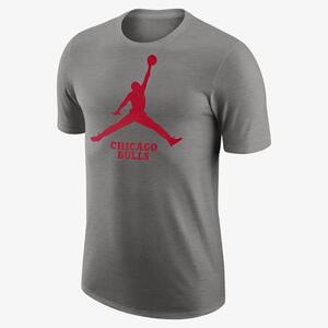Chicago Bulls Essential Men&#039;s Jordan NBA T-Shirt FD1460-063