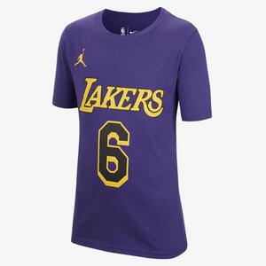 LeBron James Los Angeles Lakers Statement Edition Big Kids&#039; (Boys&#039;) Jordan NBA T-Shirt 9YHDC4LAK06-LAL