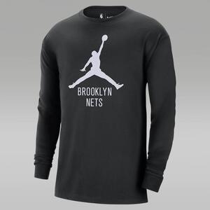 Brooklyn Nets Essential Men&#039;s Jordan NBA Long-Sleeve T-Shirt FN1251-010