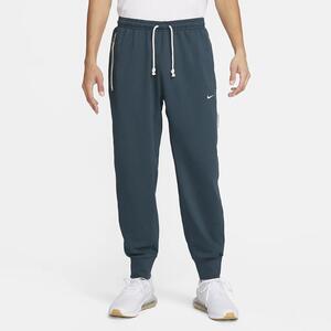 Nike Standard Issue Men&#039;s Dri-FIT Soccer Pants FB6812-328