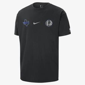 Dallas Mavericks 2023/24 City Edition Men&#039;s Nike NBA Courtside Max90 T-Shirt FN2000-010