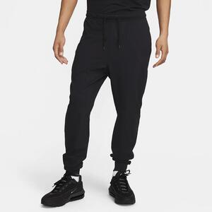 Nike Sportswear Tech Men&#039;s Knit Lightweight Joggers FD4503-010
