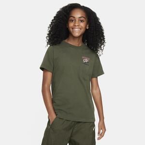 Nike Sportswear Big Kids&#039; T-Shirt FN9617-325