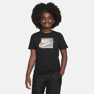 Nike Sportswear Big Kids&#039; T-Shirt FN9552-010