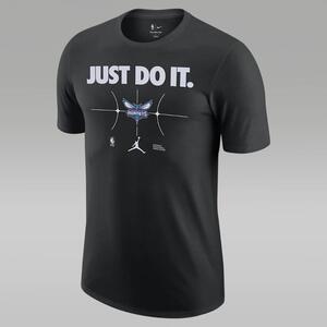 Charlotte Hornets Essential Men&#039;s Nike NBA T-Shirt FQ6268-010