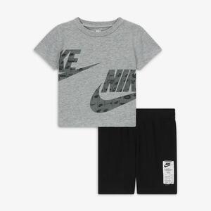 Nike Sportswear Club Specialty French Terry Baby (12-24M) Shorts Set 66L775-023