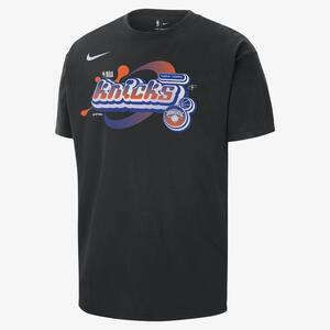 New York Knicks Courtside Men&#039;s Nike NBA Max90 T-Shirt FV9582-010