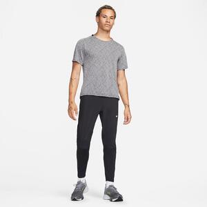 Nike Dri-FIT Run Division Pinnacle Men&#039;s Short-Sleeve Running Top DQ6540-010