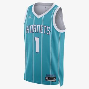 Charlotte Hornets Icon Edition 2022/23 Jordan Dri-FIT NBA Swingman Jersey DN1998-415
