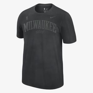 Milwaukee Bucks Courtside Max 90 Men&#039;s Nike NBA T-Shirt DR6326-010