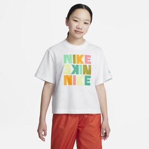 Nike Sportswear Big Kids&#039; (Girls&#039;) T-Shirt DZ3579-101