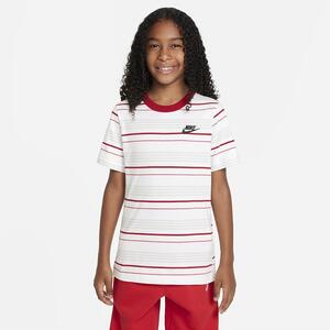 Nike Sportswear Big Kids&#039; T-Shirt FJ6348-100