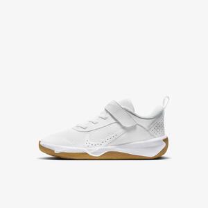 Nike Omni Multi-Court Little Kids&#039; Shoes DM9026-105