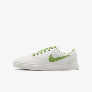 Nike SB Check Canvas Big Kids&#039; Skate Shoes 905373-018