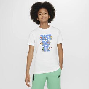 Nike Sportswear Big Kids&#039; T-Shirt FN9667-100