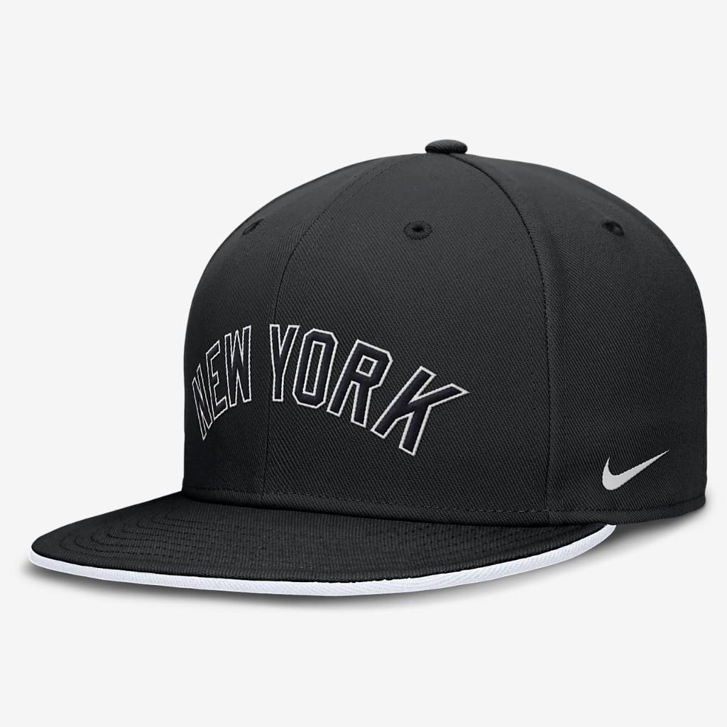 New York Yankees Primetime True Men&#039;s Nike Dri-FIT MLB Fitted Hat NB1800ANK-QXQ